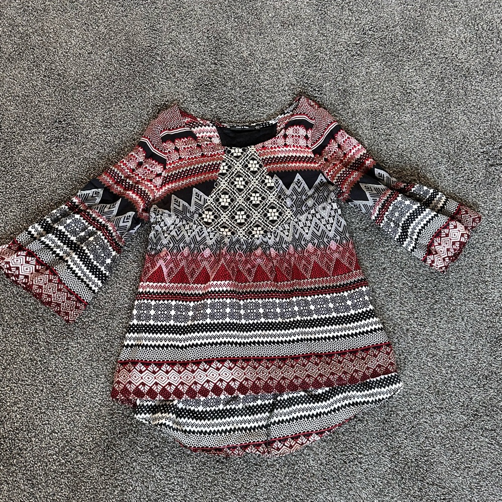 Doe & Rae flowy top size L